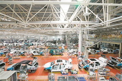 智能微電網(wǎng) 驅(qū)動(dòng)汽車工廠邁向全年零碳排放的軟件定義優(yōu)化之路